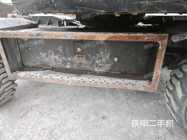 右托鏈輪+鏈筋(行走機(jī)構(gòu)) 右托鏈輪+鏈筋(行走機(jī)構(gòu))