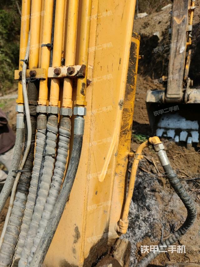 大臂背部俯視（工作和回轉裝置）