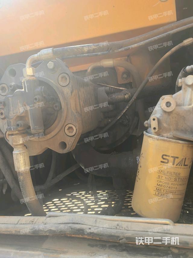 液壓泵斜45?左(大件艙室) 液壓泵斜45?左(大件艙室)