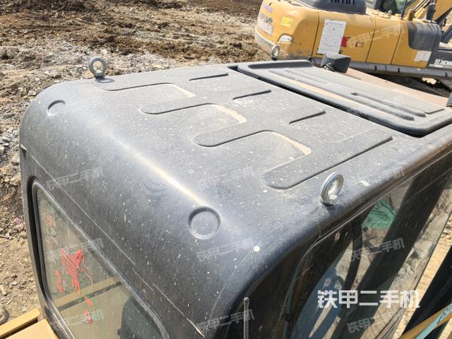 駕駛室頂部俯視（上車(chē)部件）