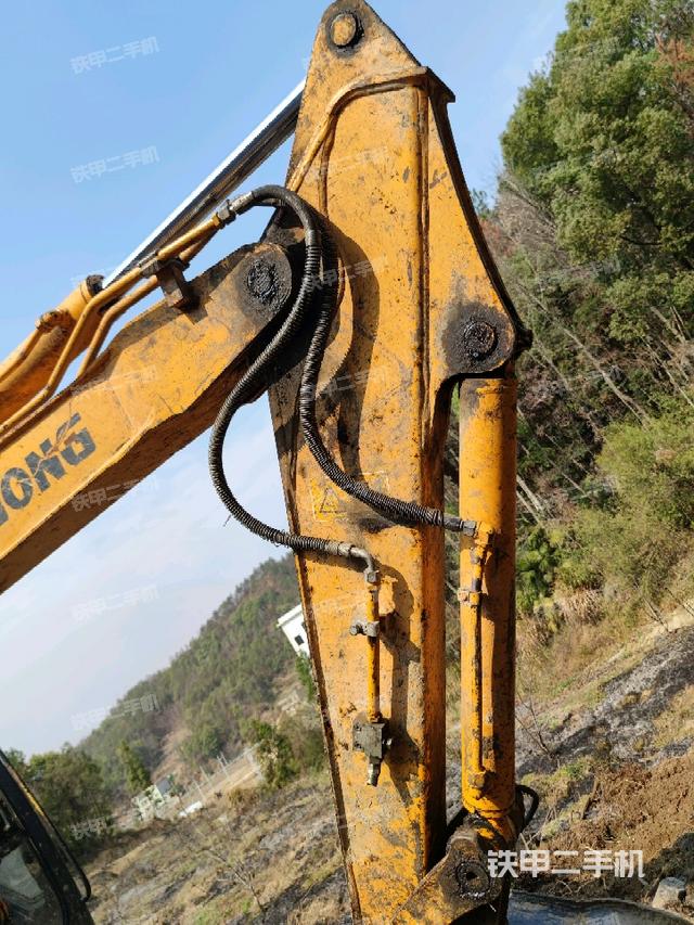 小臂整體右前（工作和回轉裝置）