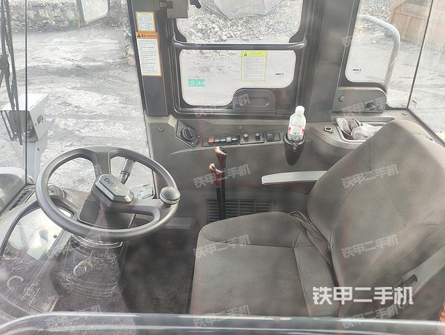 驾驶室工作台（整机外观及大件）