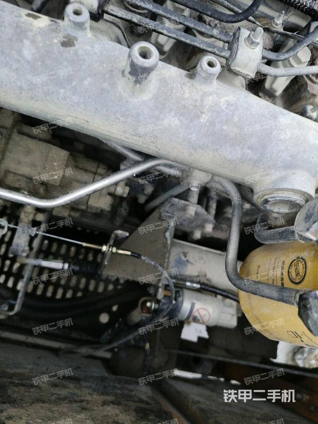 氣門室蓋螺絲特寫（上車部件）