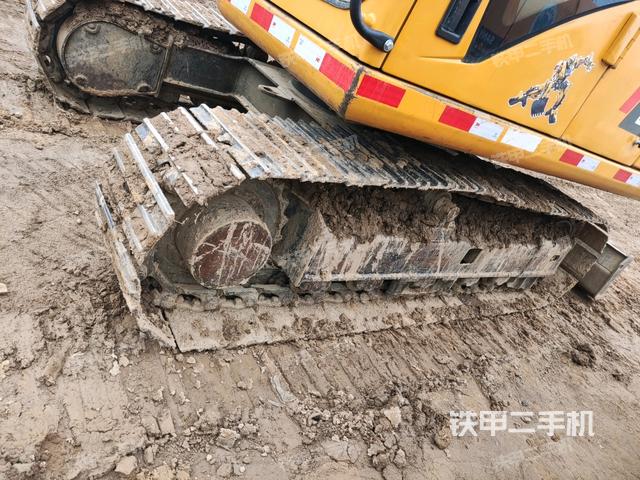 右側(cè)履帶整體?（行走機構(gòu)）