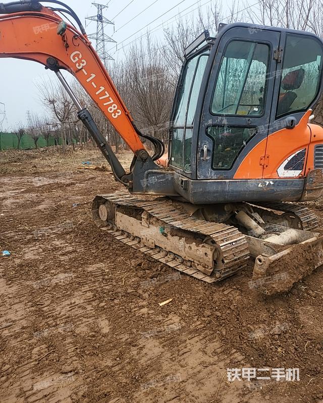 驾驶室整体（整机外观）