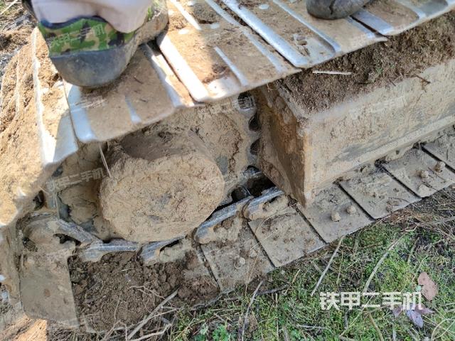 右驅動輪（行走機構）