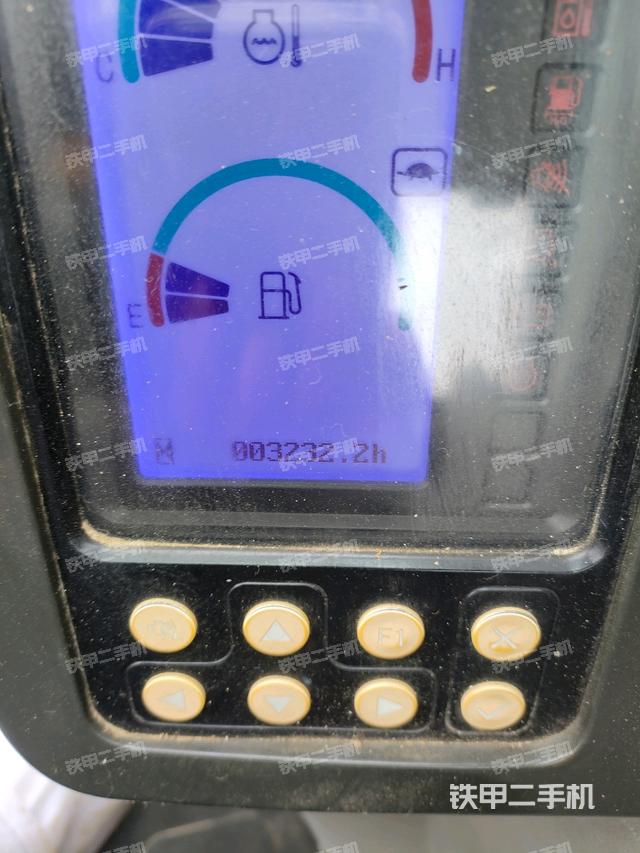 小時(shí)表(駕駛室部分) 小時(shí)表(駕駛室部分)