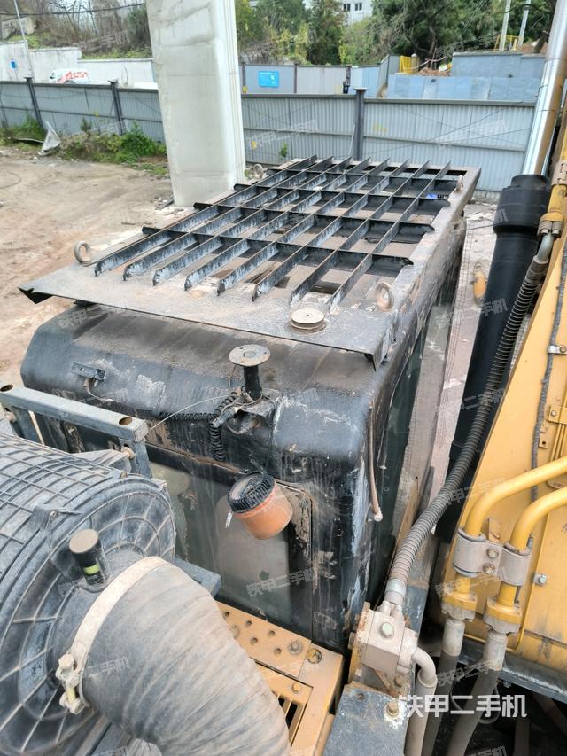 駕駛室頂部俯視(上車部件) 駕駛室頂部俯視(上車部件)