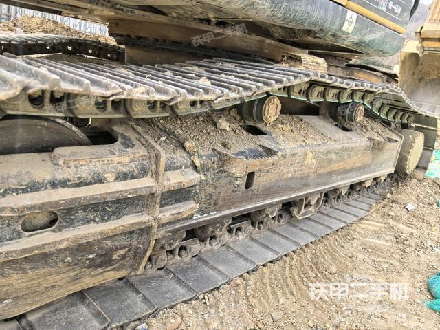 左側(cè)履帶整體?（行走機(jī)構(gòu)）