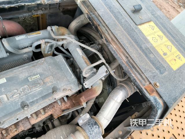 水箱+風(fēng)扇特寫(上車部件) 水箱+風(fēng)扇特寫(上車部件)