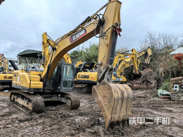 右前45(整機(jī)外觀) 右前45(整機(jī)外觀)
