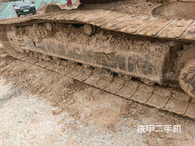 左側(cè)履帶整體?(行走機構(gòu)) 左側(cè)履帶整體?(行走機構(gòu))