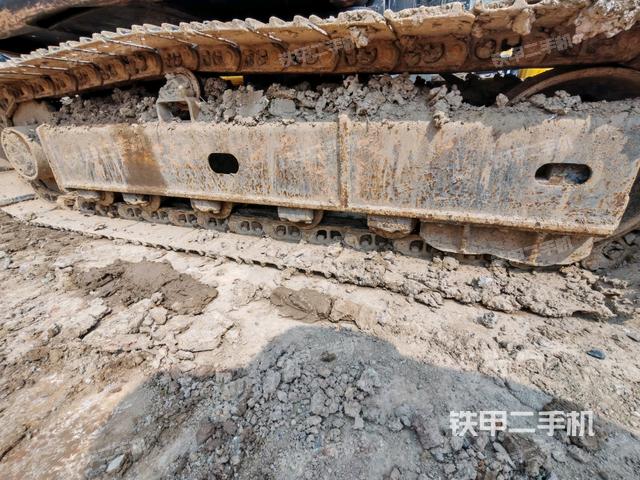 液壓泵艙室正面整體(整機(jī)外觀) 液壓泵艙室正面整體(整機(jī)外觀)