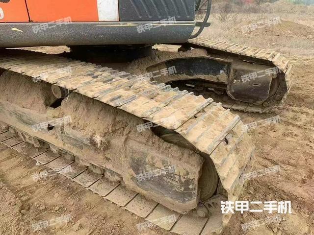 單側(cè)履帶整體（整機(jī)外觀）