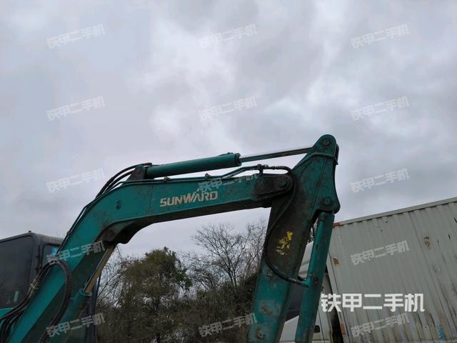 大臂根部?斜（工作和回轉(zhuǎn)裝置）