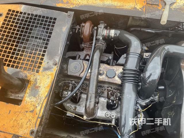 駕駛室頂部俯視（上車部件）