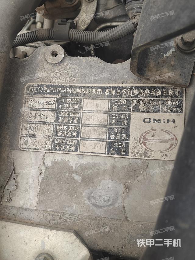 發(fā)動(dòng)機(jī)整體俯視(整機(jī)外觀) 發(fā)動(dòng)機(jī)整體俯視(整機(jī)外觀)
