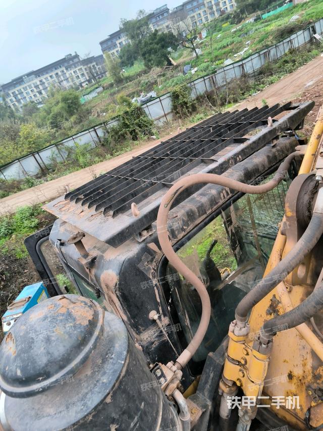 駕駛室頂部俯視（上車部件）