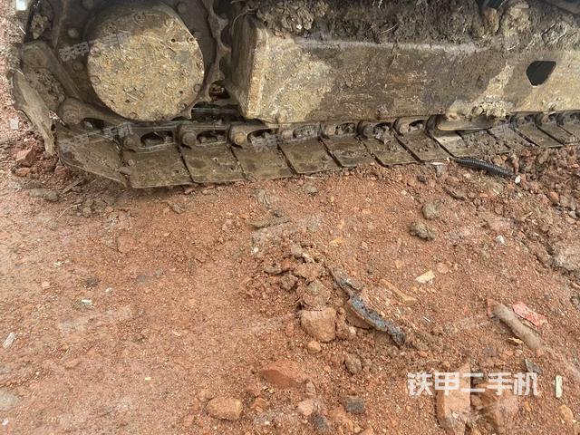 右驅(qū)動(dòng)輪（行走機(jī)構(gòu)）