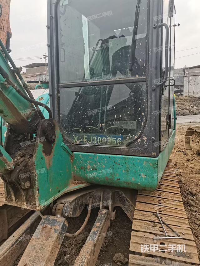 神钢SK60-8挖掘机