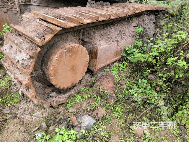 右側(cè)履帶整體（行走機(jī)構(gòu)）