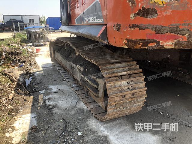 整機(jī)右后45°(整機(jī)外觀) 整機(jī)右后45°(整機(jī)外觀)