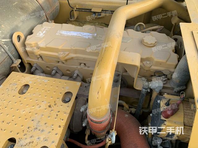 發(fā)動機(jī)整體俯視(整機(jī)外觀) 發(fā)動機(jī)整體俯視(整機(jī)外觀)