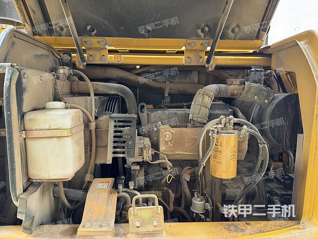 發(fā)動(dòng)機(jī)整體俯視（整機(jī)外觀）