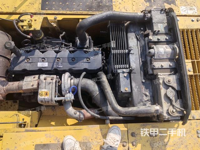 發(fā)動(dòng)機(jī)整體俯視(整機(jī)外觀) 發(fā)動(dòng)機(jī)整體俯視(整機(jī)外觀)