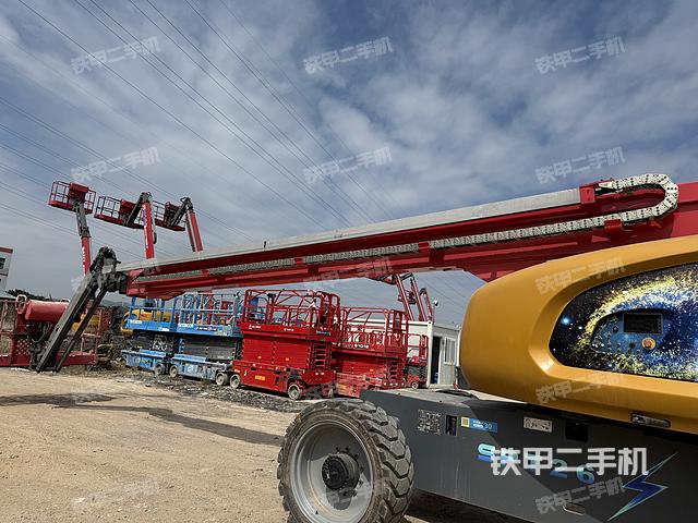 整機(jī)右后45°（設(shè)備外觀及核心部件）