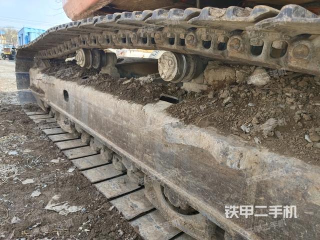 單側(cè)履帶整體（整機(jī)外觀）