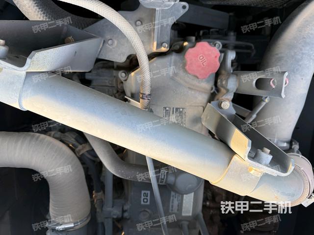 發(fā)動機整體俯視(整機外觀) 發(fā)動機整體俯視(整機外觀)