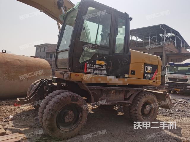 驾驶室顶部（整机外观）