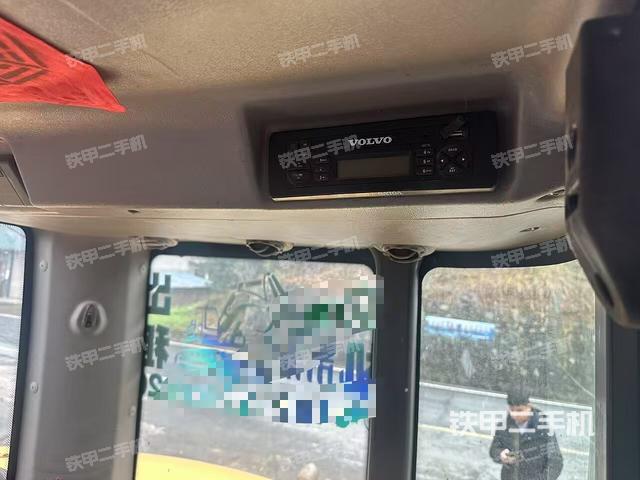 驾驶室整体（整机外观）