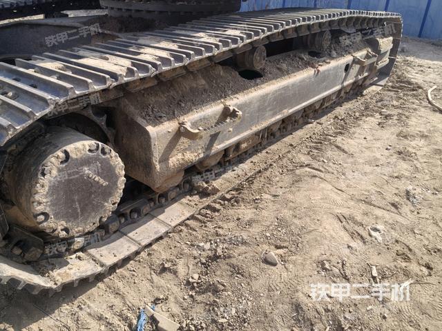 單側(cè)履帶整體（整機(jī)外觀）