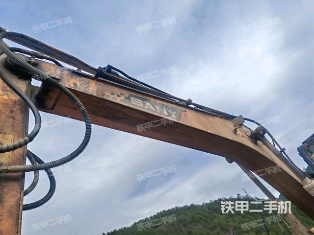 大臂整體?右側(工作和回轉裝置) 大臂整體?右側(工作和回轉裝置)