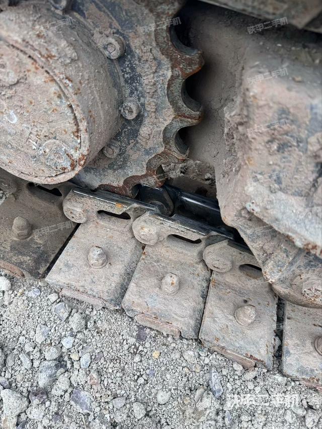 左驱动轮（行走机构）