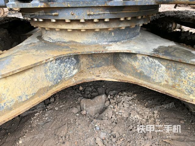 大臂根部?斜視(工作和回轉(zhuǎn)裝置) 大臂根部?斜視(工作和回轉(zhuǎn)裝置)