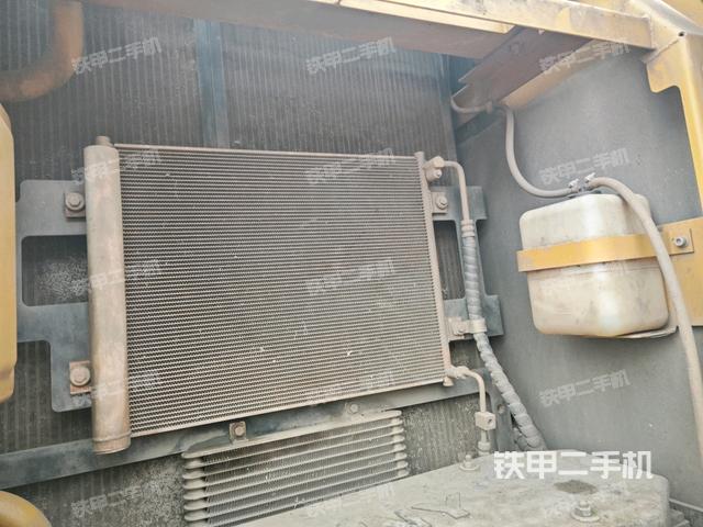 散熱器正面（大件艙室）