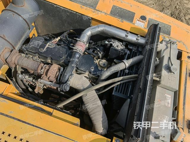 發(fā)動機(jī)整體俯視(整機(jī)外觀) 發(fā)動機(jī)整體俯視(整機(jī)外觀)