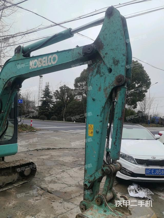 小臂整體右前(工作和回轉(zhuǎn)裝置) 小臂整體右前(工作和回轉(zhuǎn)裝置)