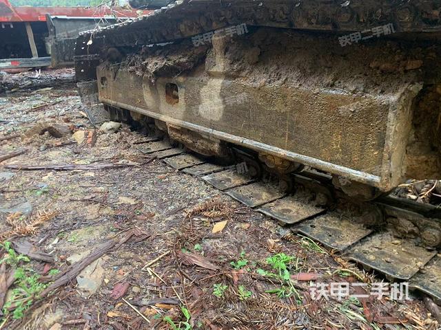 單側(cè)履帶整體（整機(jī)外觀）