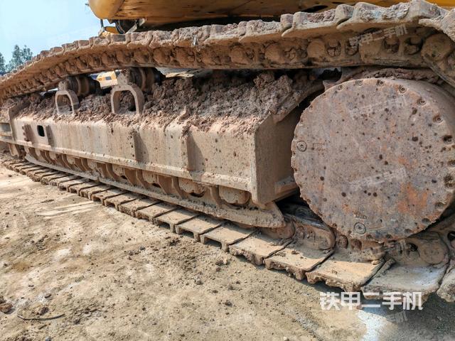 單側(cè)履帶整體（整機外觀）