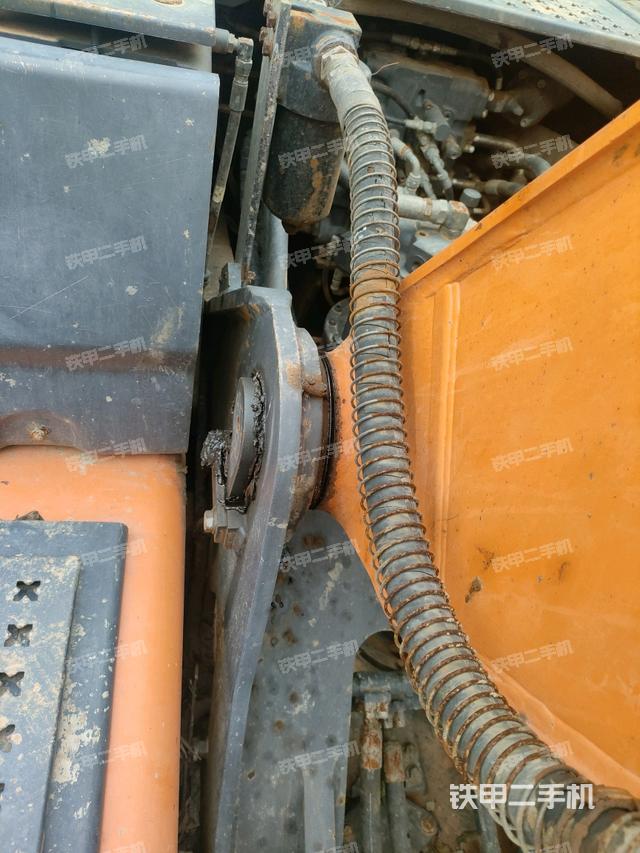 大臂根部?斜視（工作和回轉(zhuǎn)裝置）