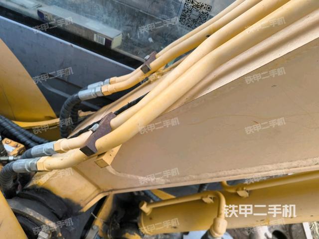 大臂整體?右側(cè)(工作和回轉(zhuǎn)裝置) 大臂整體?右側(cè)(工作和回轉(zhuǎn)裝置)
