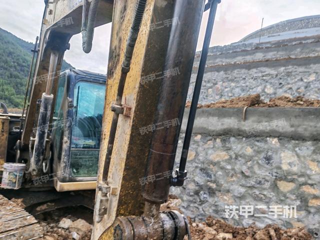 小臂整體右前（工作和回轉(zhuǎn)裝置）