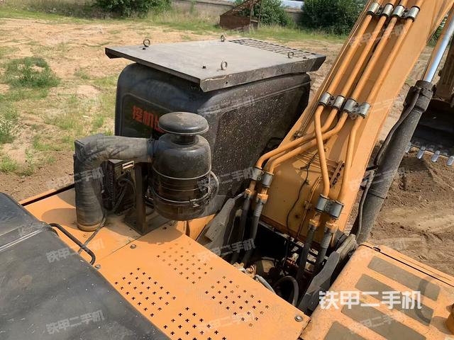 駕駛室頂部（整機(jī)外觀）