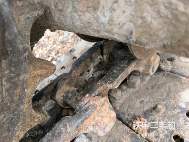 左側(cè)履帶整體?（行走機構(gòu)）