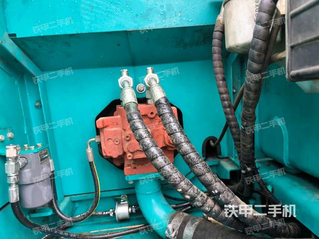 液壓泵斜45?左(大件艙室) 液壓泵斜45?左(大件艙室)