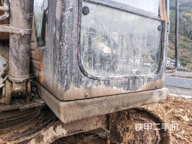 鏟斗45度(工作和回轉裝置) 鏟斗45度(工作和回轉裝置)